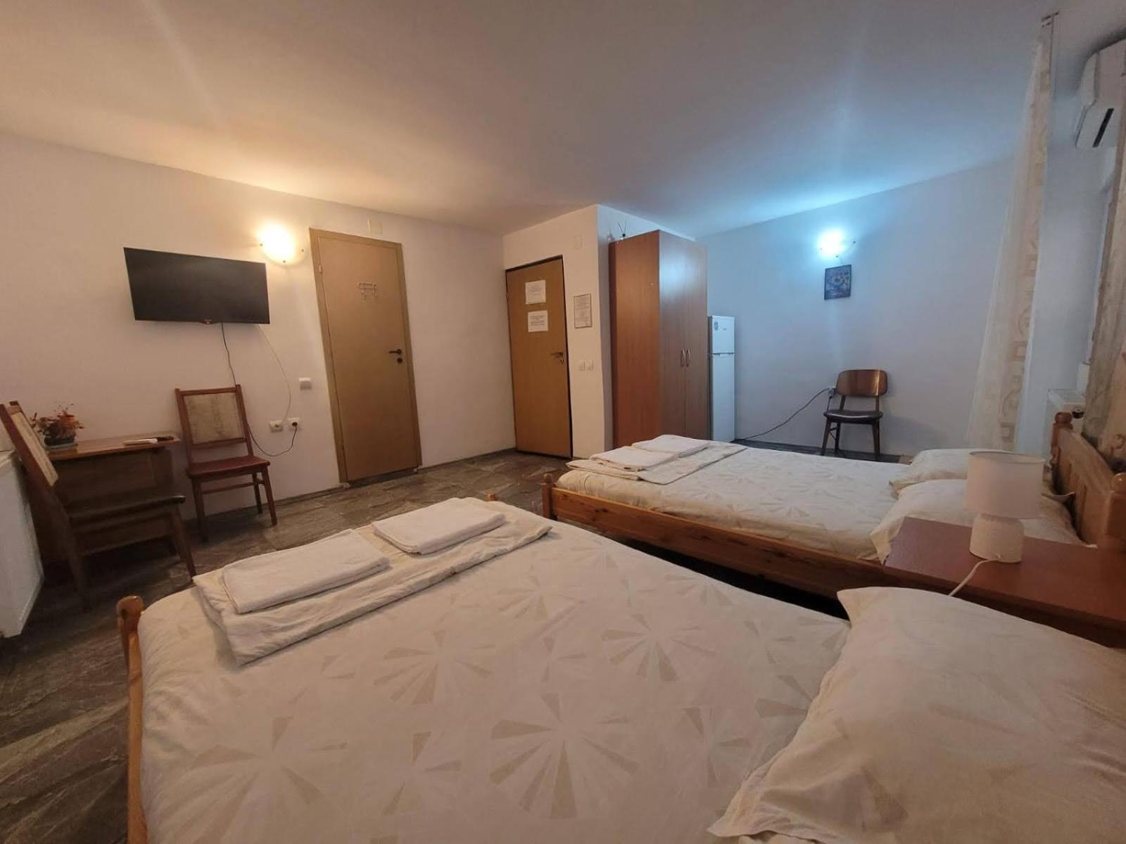 Cazare Eforie Nord, Plaja Acapulco, Garsoniere Four Studios, Bucatarie Comuna, Baie Proprie, Etaj 4, Fara Lift Buitenkant foto